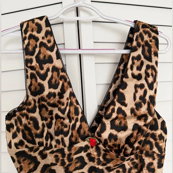 NWOT NIA Celia Top - Picture 4 of 7